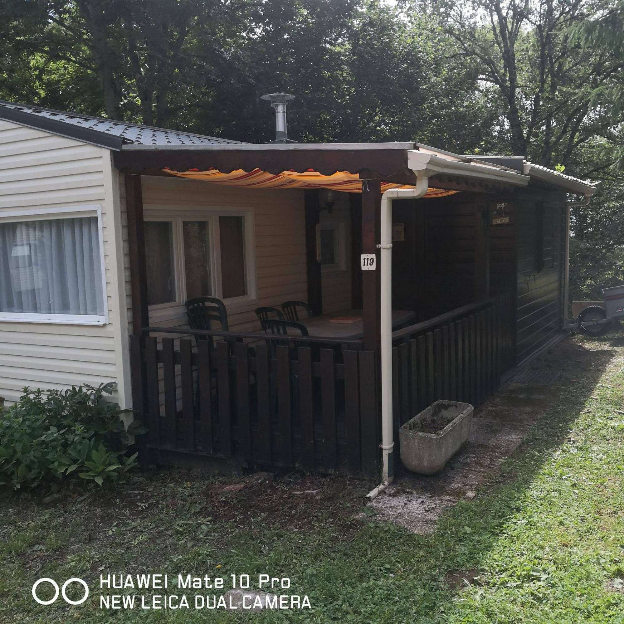 Charmant Mobil Home Style Chalet 베세-에-생타나스타시 외부 사진